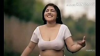 desi big boobs show lift top india