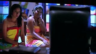 15 saal ki ladki 20saal ke ladke hindi indian sex video very clear and language