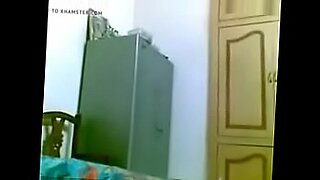 dad fucks daughters friend in other room
