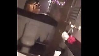 video de jovencitas colegialas japonesas violada en el metro gratis