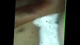 watch video online of girl fingering hrr pussy