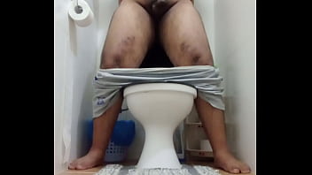 gag him off on the toilet