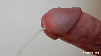 husband and friends cum in wife mouth