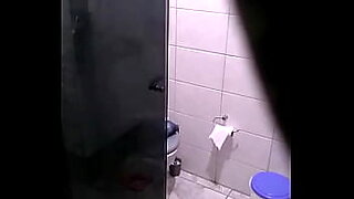 husband wife piss bathroom
