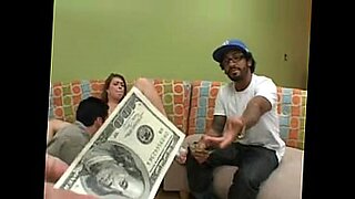 flash vagina money