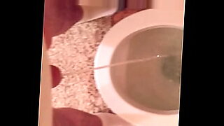 hiden camera pooping in toilet