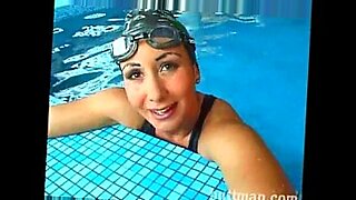 girl getting her pussy licked fucked by slim guy in swimming cap other 2 girls watching sucking cum