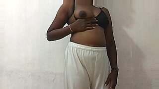 tamil 45yr village old aunty saree blouse boob sex wit boy fucking