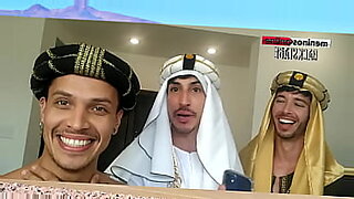 dudak lelaki arab isap kote