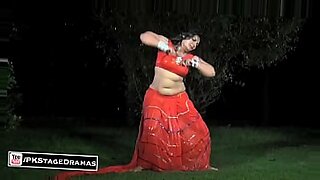 indina mujra dance