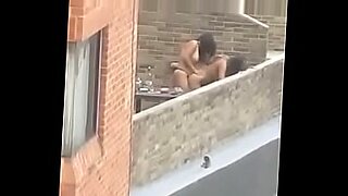 guy jerks off watching his wife get fucked