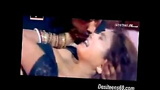 18 year indian giral sex fist time in hindi