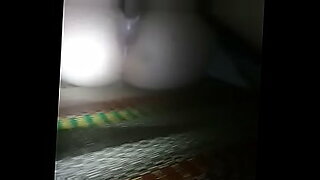 husband jerking off while wife licks pussy