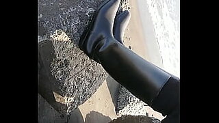 kyrgyz girl boots