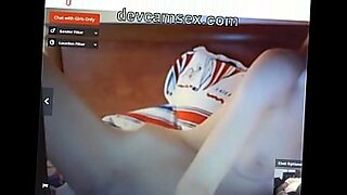 2 girl fucking with fingure each other