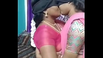 punjabi aunties showing her pussy nd boobs
