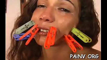 girl shows how to insert tampon into pussy