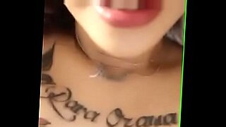 hot sexs vaginaced to open mouth