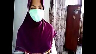jilbab indon bugil memek
