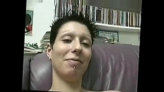 brazil lesbian mistress and slave pussy lick and slapped