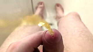mature squirt and pee closeup